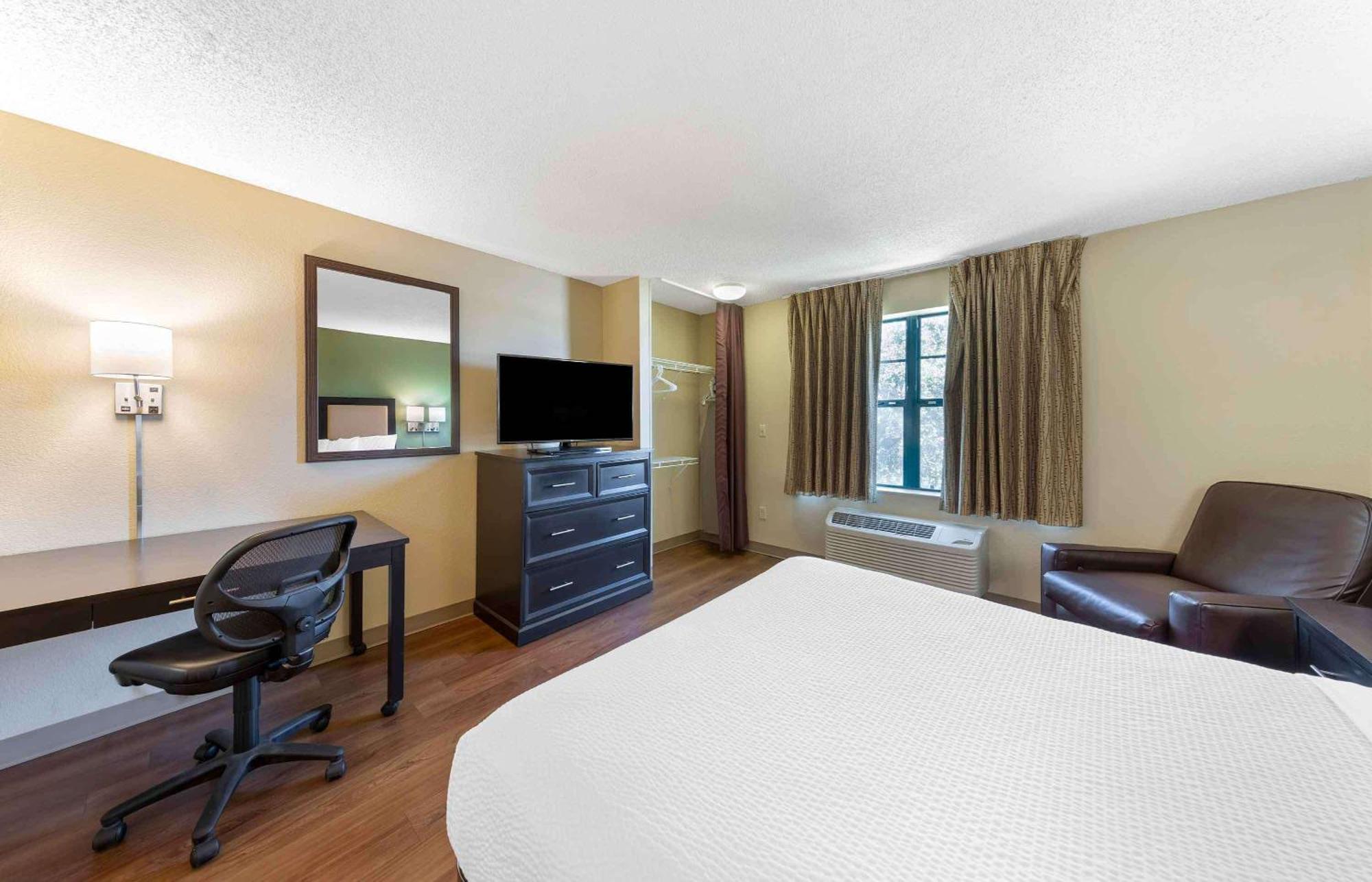 Extended Stay America Suites - Los Angeles - Glendale Bagian luar foto